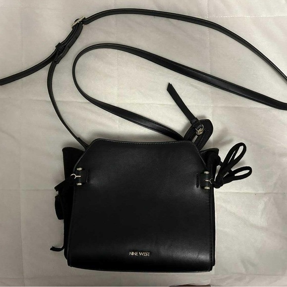 Nine West black Crossbody - Picture 1 of 4